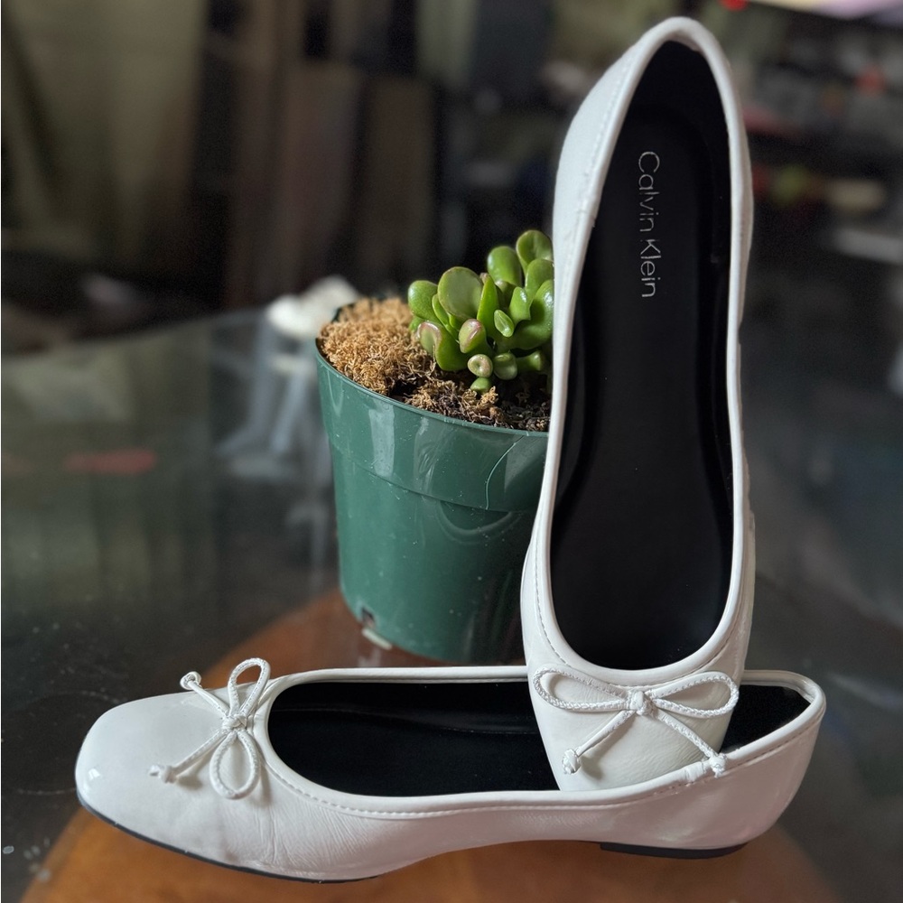 Calvin Klein Women's White Ballet Flats size 9.5